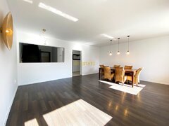 Aviatiei, metrou Aurel Vlaicu, vila P+2E, pod, 5 camere, 3 bai, curte 155 mp